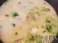 鯽魚蘿卜豆腐湯的做法圖解4