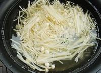 涼拌芹菜金針菇的做法圖解2