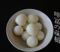紅棗桂圓鵪鶉蛋的做法圖解1