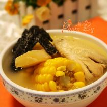 甘蔗粟米煲雞湯的做法