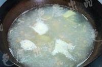 杏鮑菇黃豆芽蟶子湯的做法圖解3