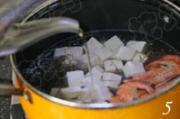 紫晶藻鮮蝦豆腐湯的做法圖解5