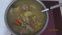 黃豆豬尾湯的做法圖解4