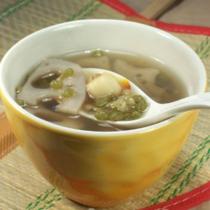 蓮藕蓮子綠豆湯的做法