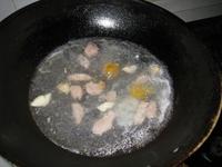 咸蛋肉片莧菜湯的做法圖解3