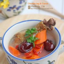 臘雞腿胡蘿卜紅棗枸杞湯的做法