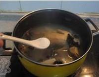 木耳鴿子湯的做法圖解5
