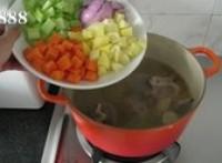 牛尾蔬菜湯的做法圖解5