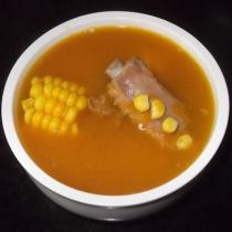 南瓜玉米排骨湯的做法