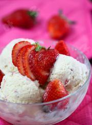 草莓冰淇淋的做法圖解10