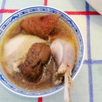 紅菇土雞湯的做法