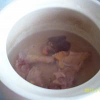 海底椰雙菇母雞湯的做法圖解4