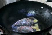 魚頭蘿卜湯的做法圖解3