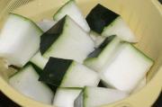 乾貝冬瓜薏米扇骨湯的做法圖解2