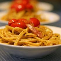 胡椒番茄培根義麵的做法