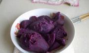 紫薯粥的做法圖解3