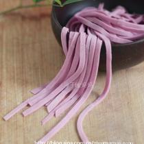 紫甘藍手搟麵的做法