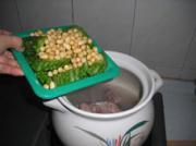 黃豆苦瓜排骨湯的做法圖解5