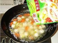 酸辣胡蘿卜豆腐魚丸湯的做法圖解3