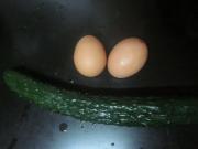 黃瓜炒雞蛋的做法圖解1