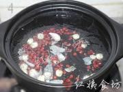 蓮子百合紅豆粥的做法圖解4