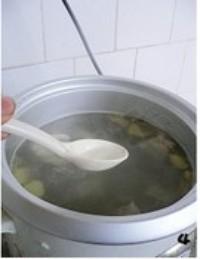 白蘿卜排骨湯的做法圖解4