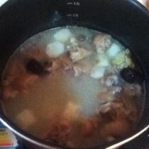 山藥豬蹄湯的做法