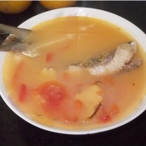 番茄魚骨湯的做法