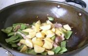 豆角土豆燉寬粉的做法圖解6