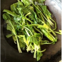 潤腸排毒的涼拌金針菠菜的做法圖解3