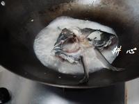 海鮮菇魚頭湯的做法圖解4