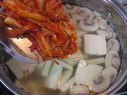 韓式泡菜蛤蜊湯的做法圖解7