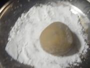 廣式豆沙蛋黃月餅的做法圖解17