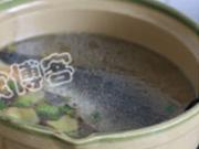 沙鍋鯽魚蠶豆湯的做法圖解4