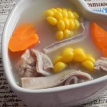 玉米胡蘿卜豬肚湯的做法