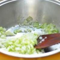 南瓜鮮蔬濃湯的做法圖解3
