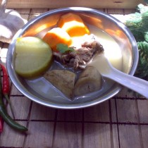 青紅蘿卜牛蒡湯的做法