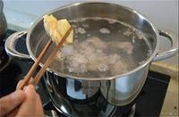 蓮藕腔骨湯的做法圖解11