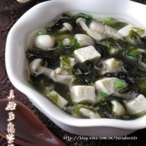 真姬豆腐紫菜湯的做法