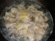 金針菇排骨湯的做法圖解4