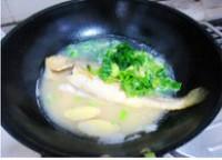 味噌黃花魚湯的做法圖解2