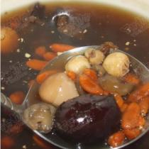 海參芡實紅棗湯的做法