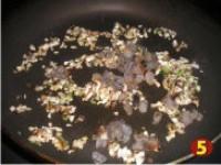 發菜香菇蝦仁湯的做法圖解5