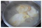 荷包蛋鯽魚濃湯的做法圖解5