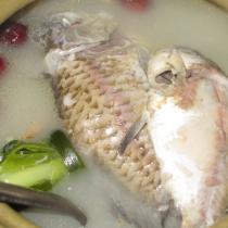 石斛鯽魚湯的做法