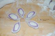 紫薯花瓣饅頭的做法圖解4