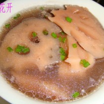 豬骨藕湯的做法