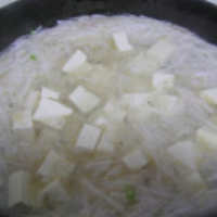 蘿卜絲豆腐湯的做法圖解3