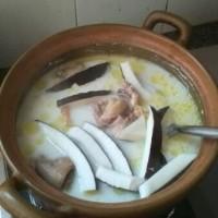 奶香椰子雞湯的做法圖解2