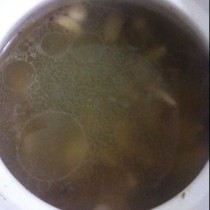三菇牛骨湯的做法